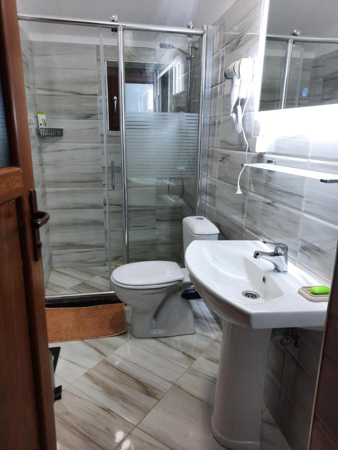 Vila Alexander B&B Valbone Buitenkant foto