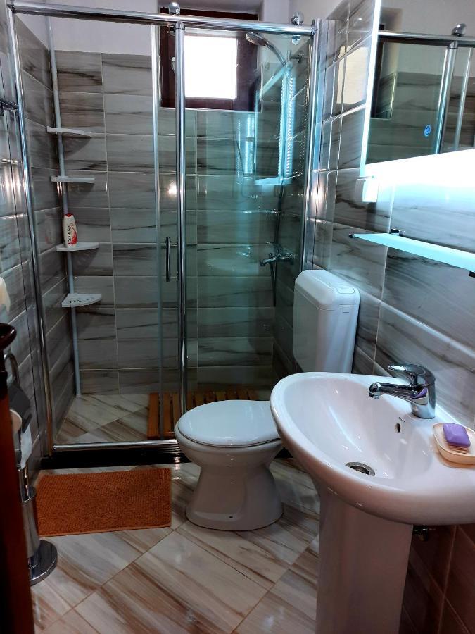 Vila Alexander B&B Valbone Buitenkant foto