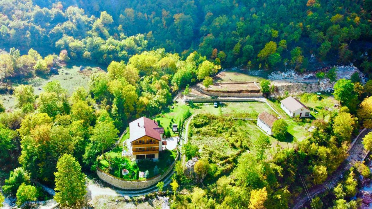 Vila Alexander B&B Valbone Buitenkant foto