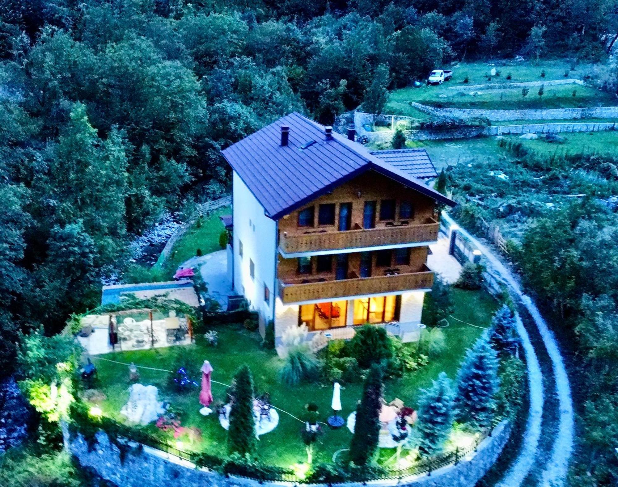 Vila Alexander B&B Valbone Buitenkant foto