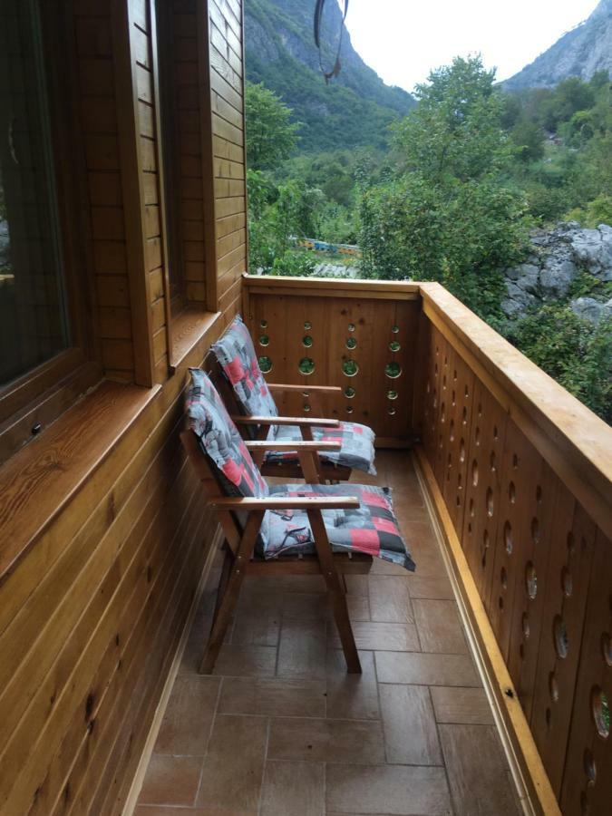 Vila Alexander B&B Valbone Buitenkant foto